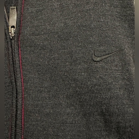 Nike Tiger Woods Collection Full Zip Sweater - Picture 3 of 5